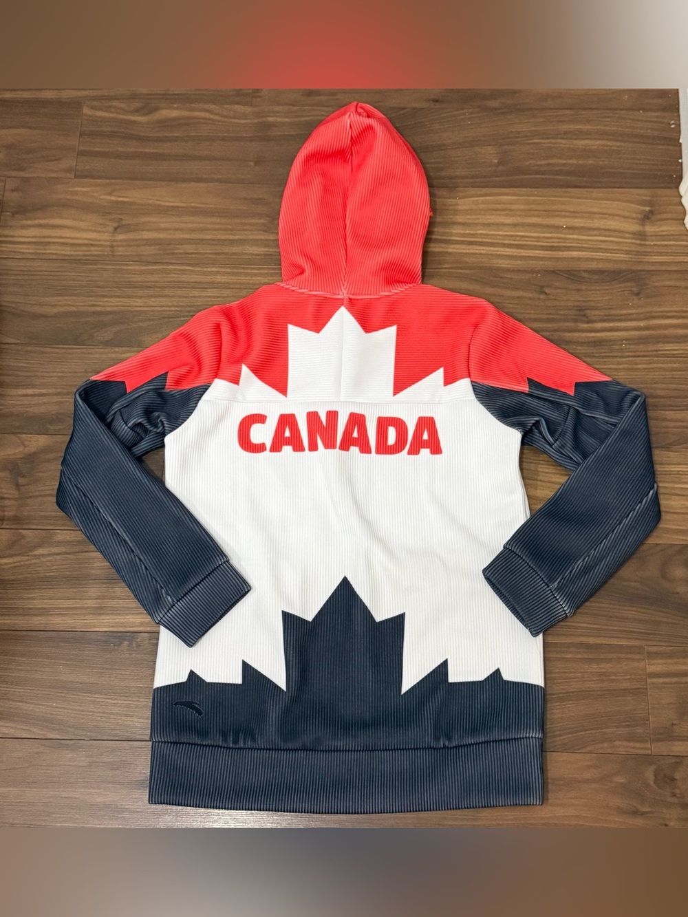 Anta Sports Womens Team Canada Sweater Size Medium BNWT